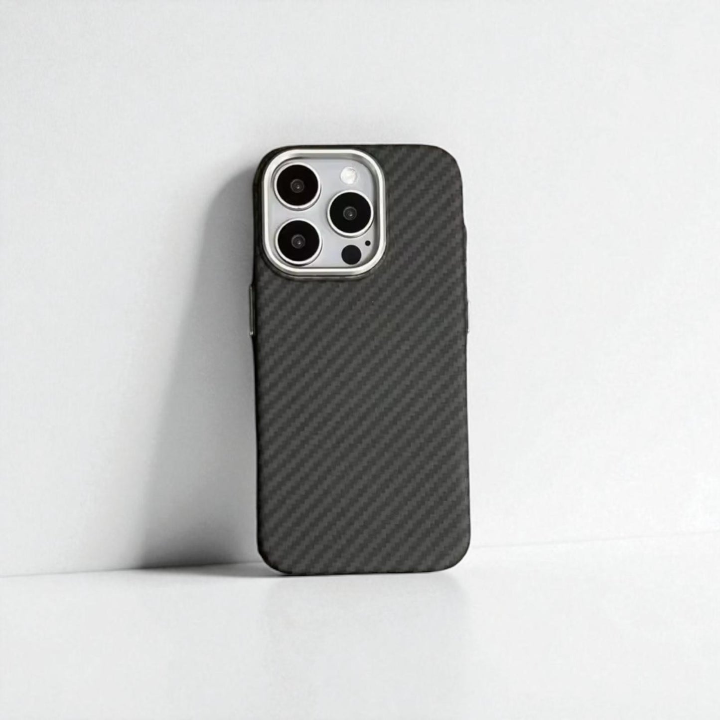 Thin Carbon Armor Case – MagSafe case with metal camera frame for iPhone 15 / 16 Pro Max