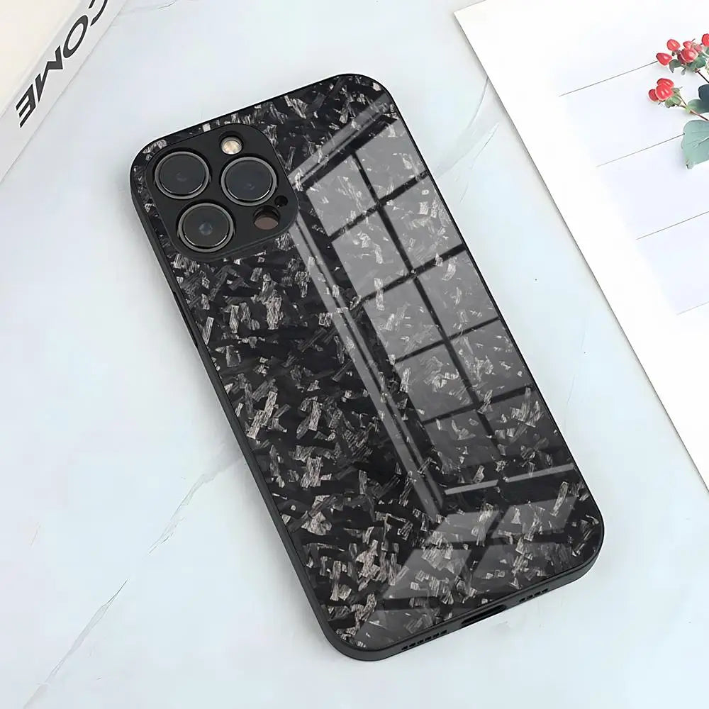 Edle Glas Handyhülle mit Kohlefaser-Optik – Für iPhone 16, 15, 14 Pro, 13, 12, 11, SE, Mini, 6, 7, 8 Plus