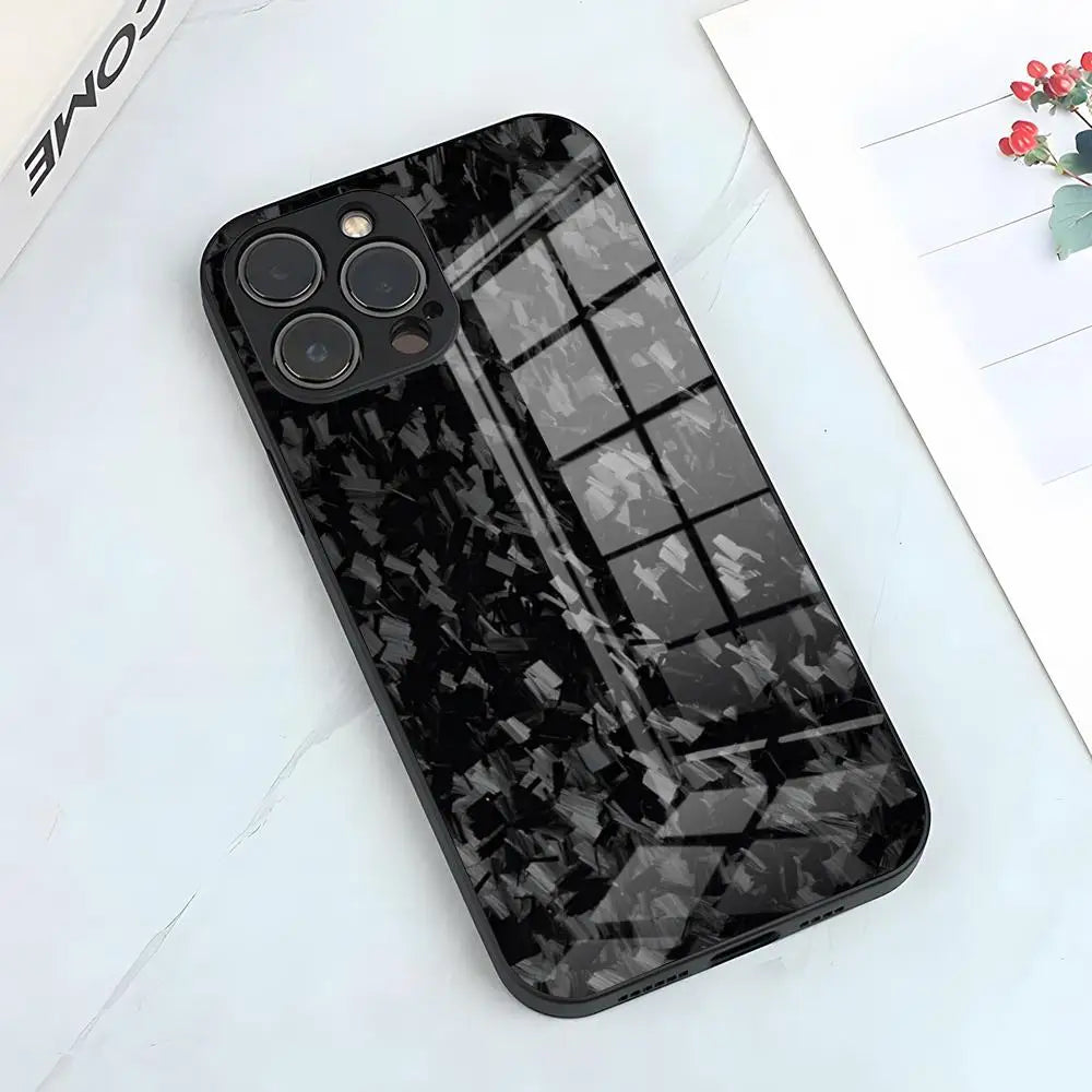 Edle Glas Handyhülle mit Kohlefaser-Optik – Für iPhone 16, 15, 14 Pro, 13, 12, 11, SE, Mini, 6, 7, 8 Plus