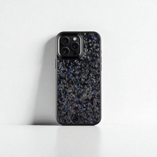 Forged Carbon Case – Magnetische Hülle mit Metall-Details für iPhone 11–17 Pro Max