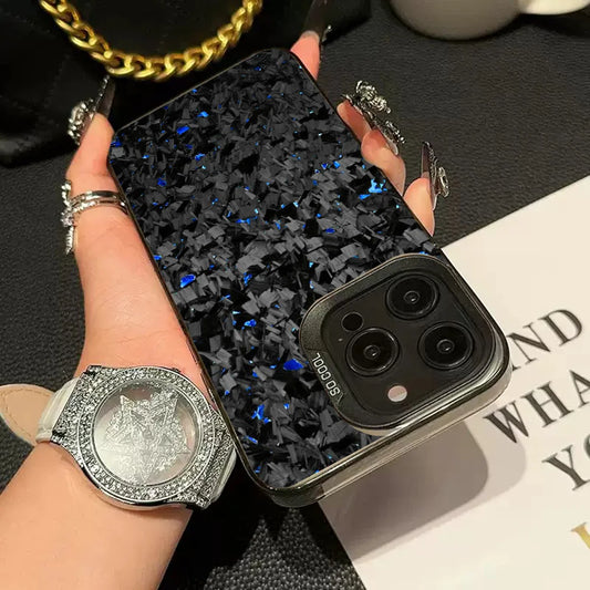 Carbon Style trifft Klasse – Die ultimative Hülle für dein iPhone