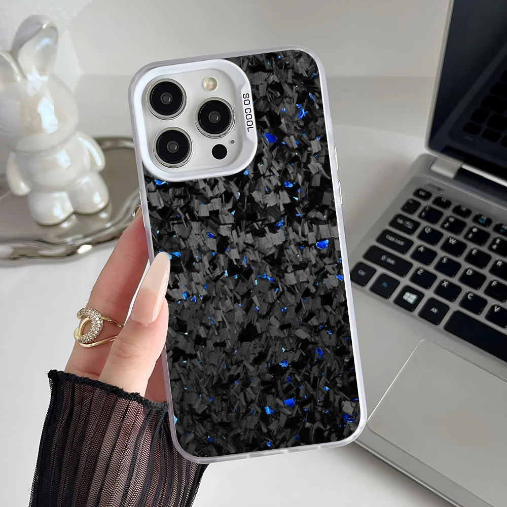 Carbon Style trifft Klasse – Die ultimative Hülle für dein iPhone