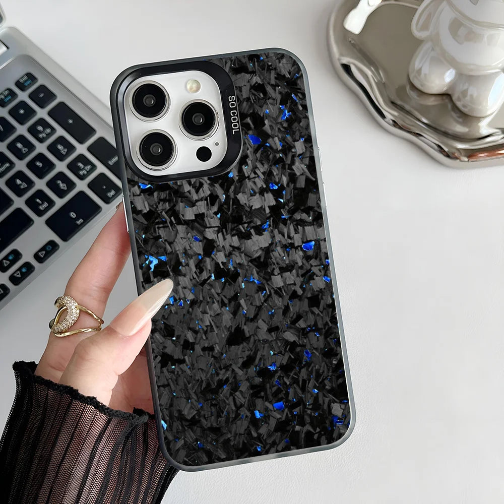 Carbon Style trifft Klasse – Die ultimative Hülle für dein iPhone